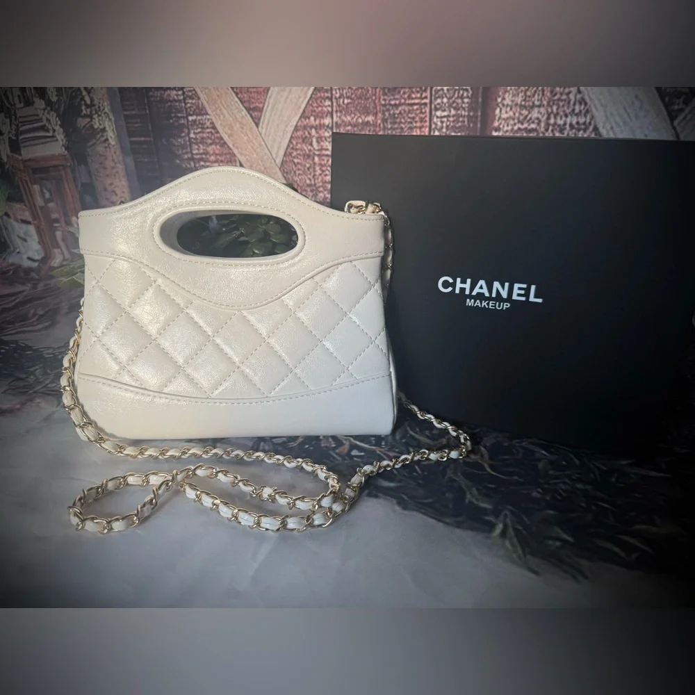 NIB CHANEL Makeup Beauty Bag - Picture 3 of 11